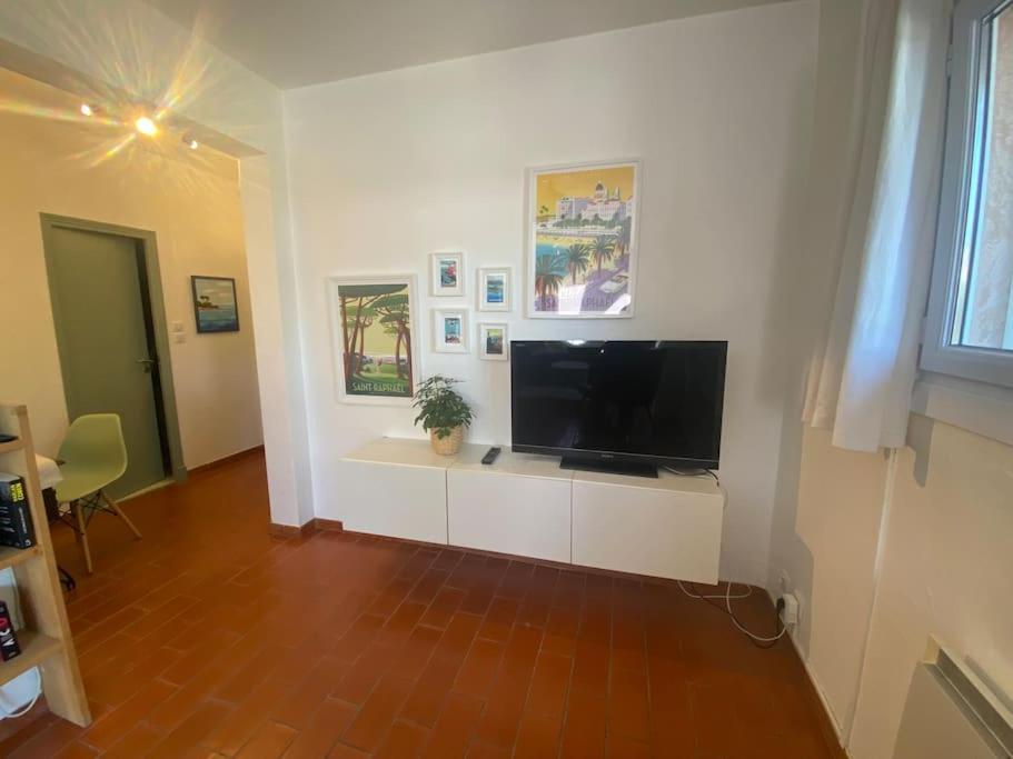 Simone, Appartement Maison, Quartier Calme, Grande Terrasse, Spa, Barbecue, 2 Chambres Fréjus Exterior foto